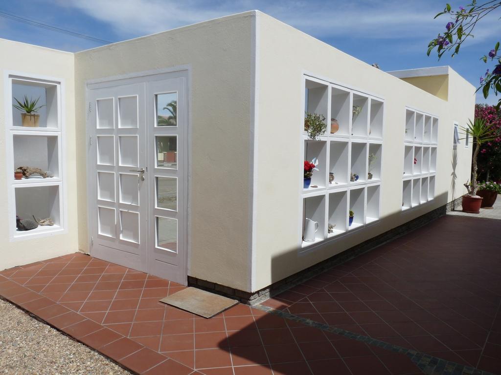 Meikes Pensión Swakopmund Exterior foto